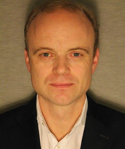 portrait Dr. Christoph Mauntel